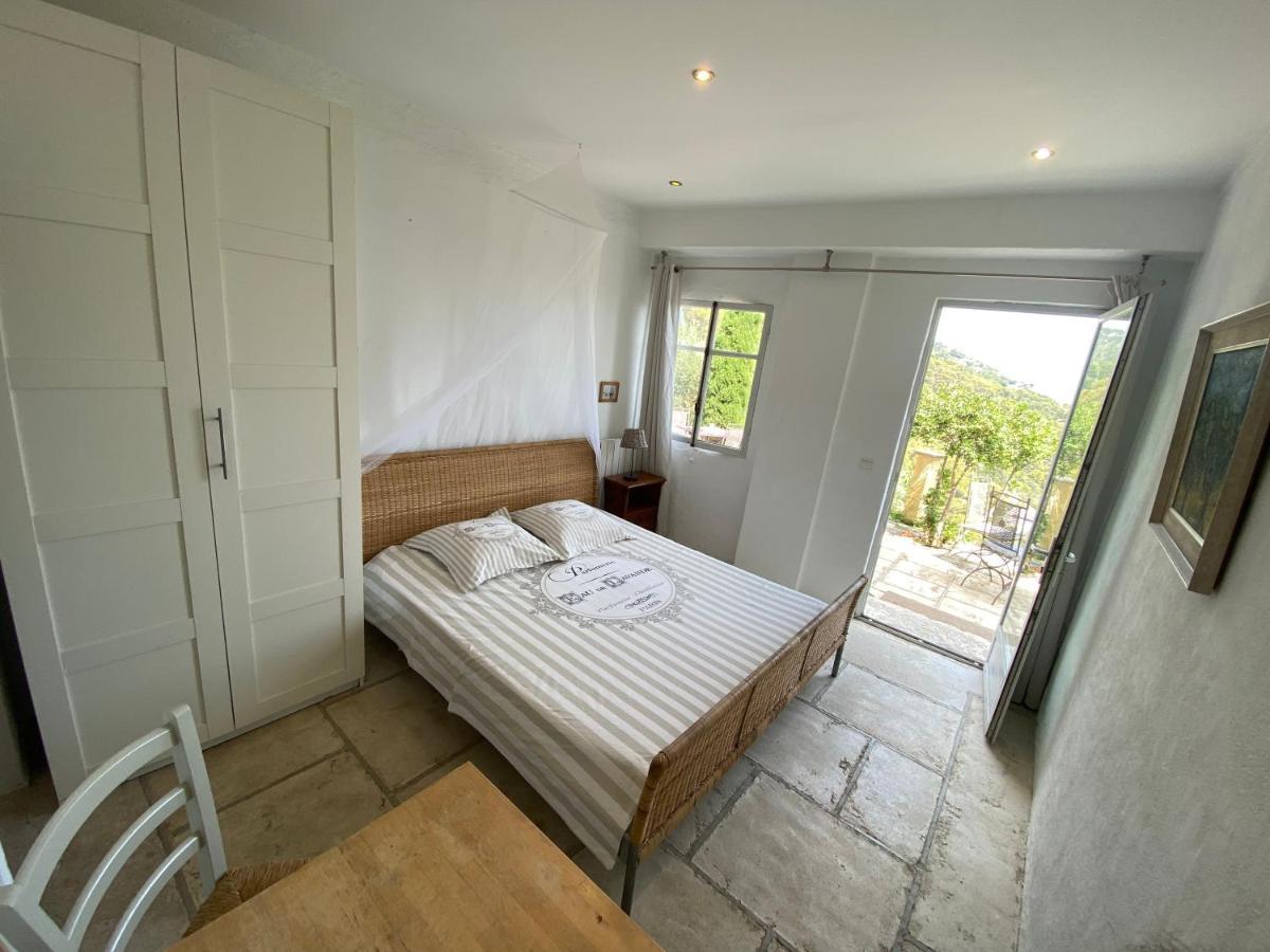 De La Croix Du Pape Guest house *